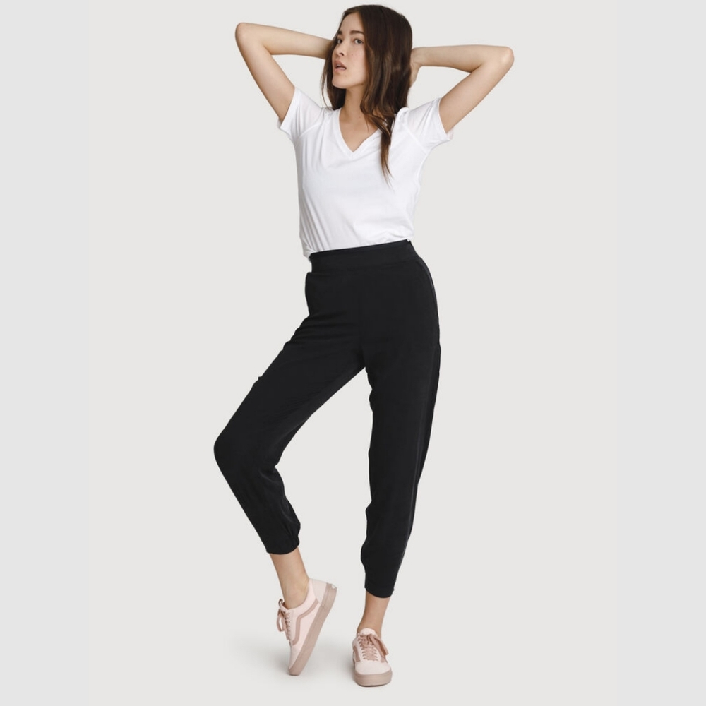 Kit and Ace Silk Easy Breezy Stretch Jogger Pants Size 4 Black